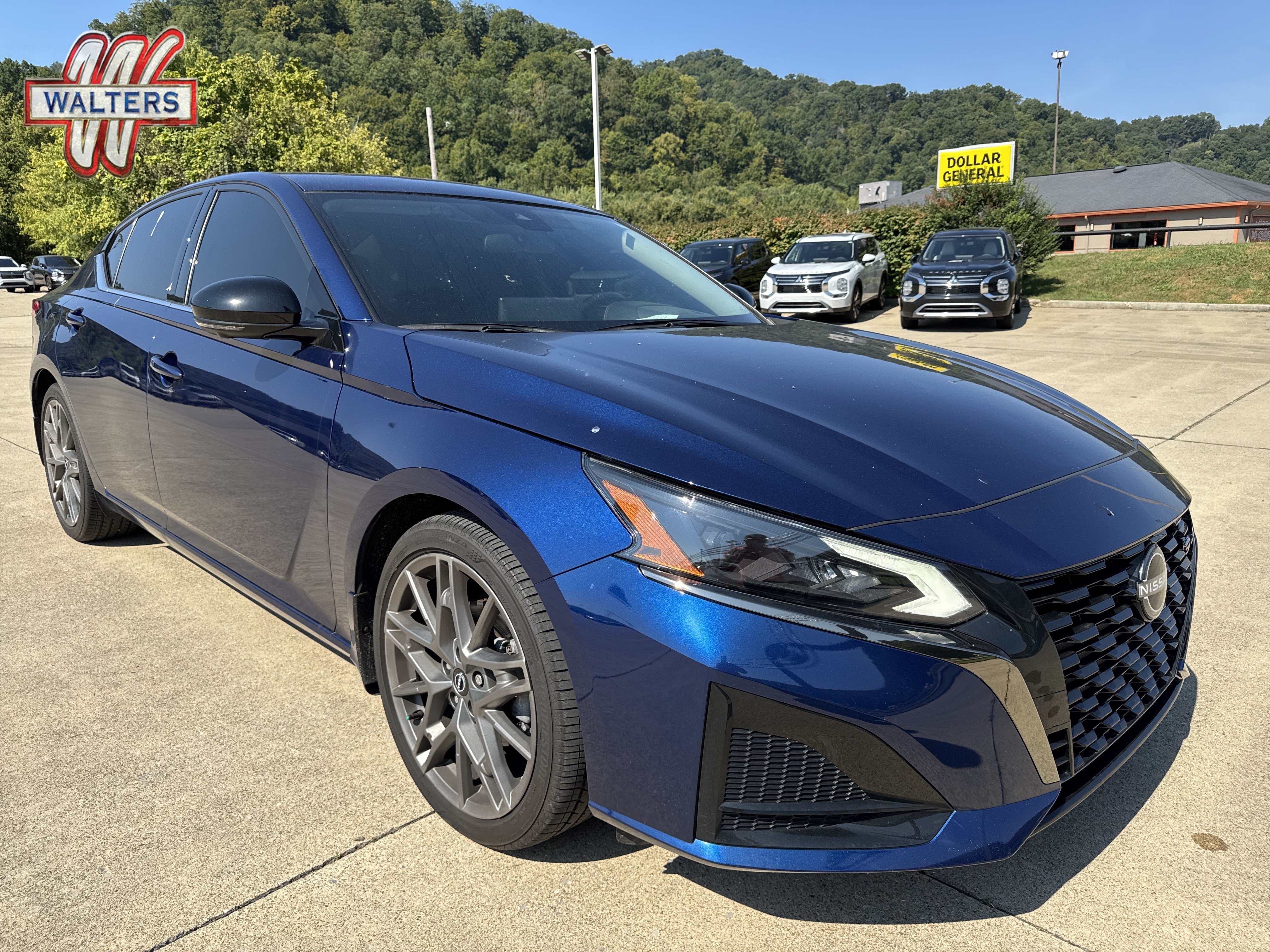 Used 2023 Nissan Altima 2.0 SR