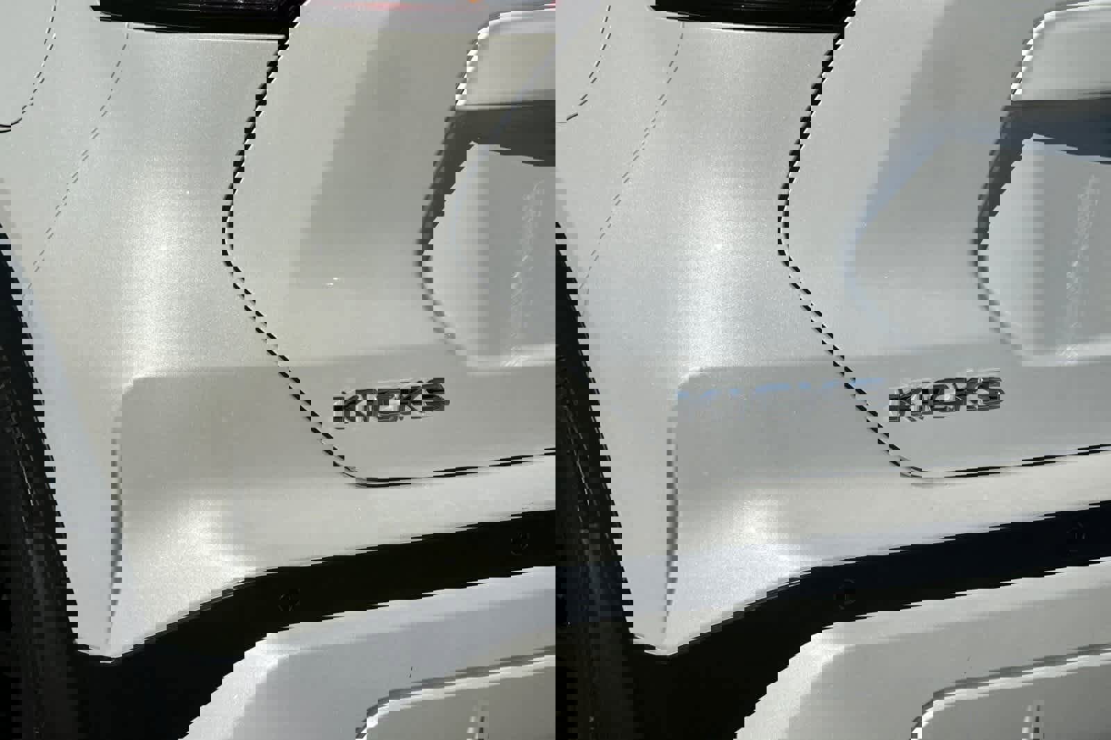 Used 2024 Nissan Kicks SV image 15