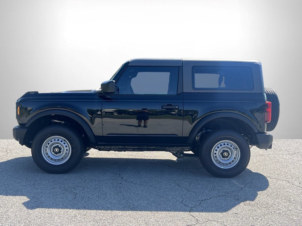 New 2026 Ford Bronco 2-Door AWD/4WD image 18