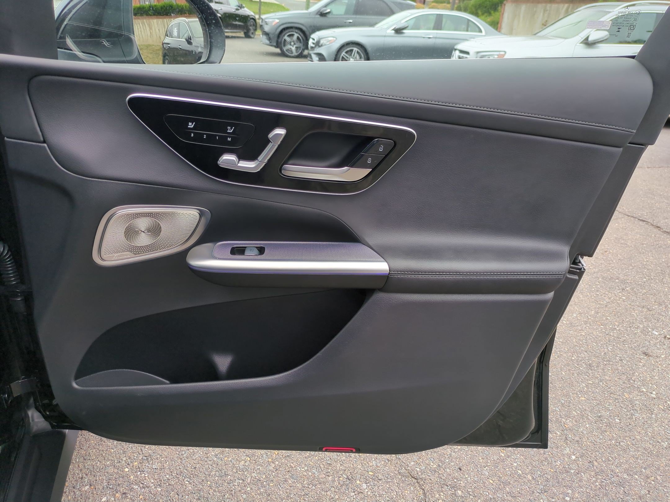 Certified 2025 Mercedes-Benz GLC 300 4MATIC image 35