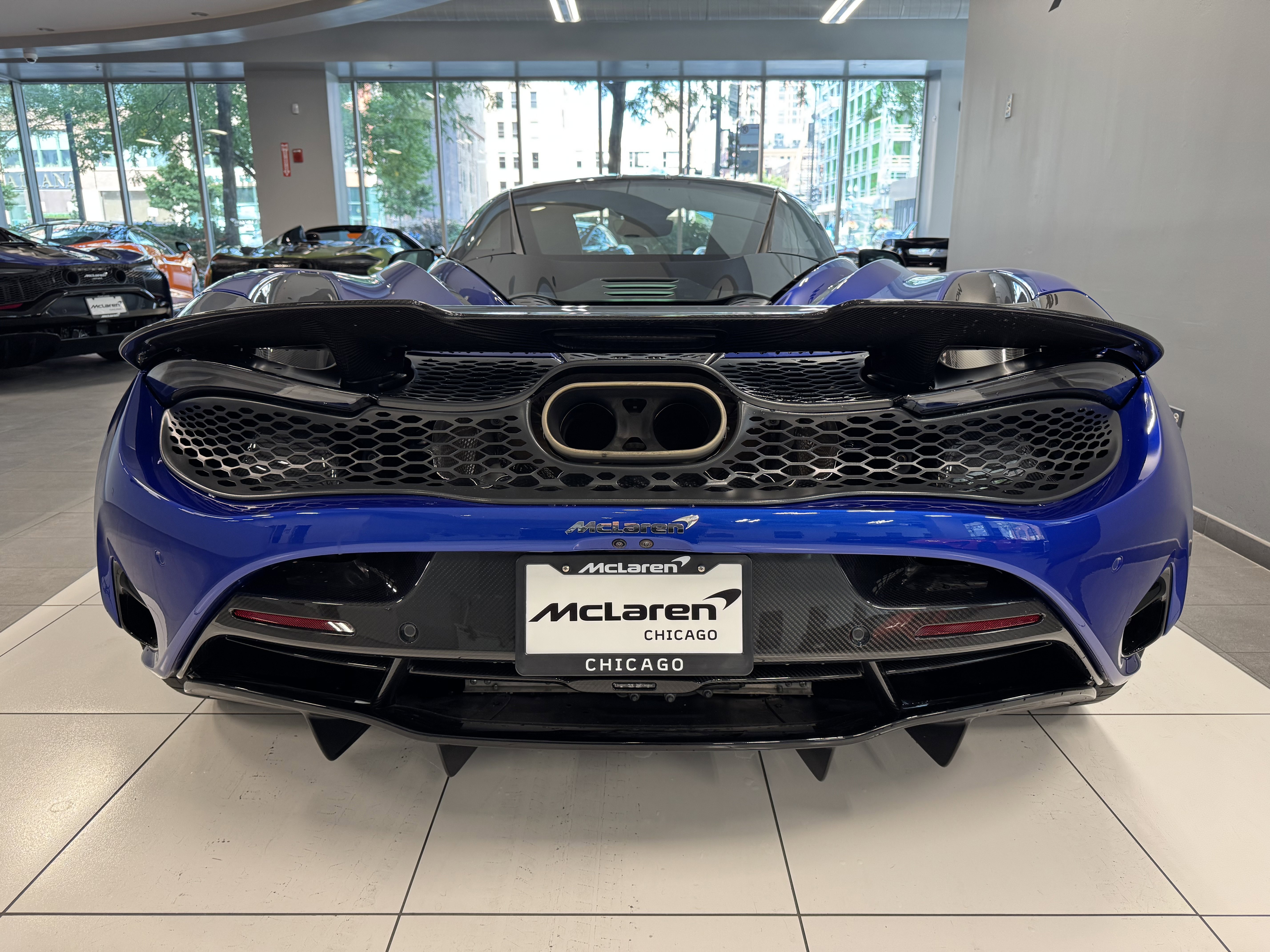 Used 2024 McLaren 750S image 4