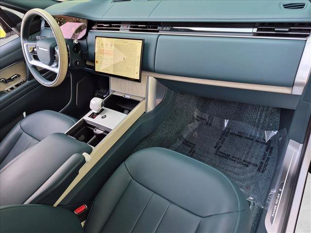 Certified 2025 Land Rover Range Rover SV AWD/4WD image 23