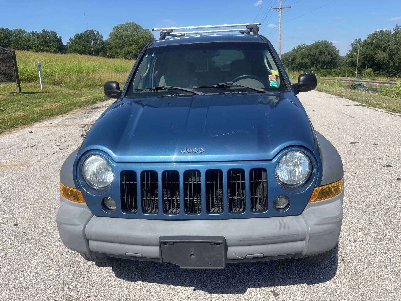 Used 2006 Jeep Liberty Sport AWD/4WD image 3