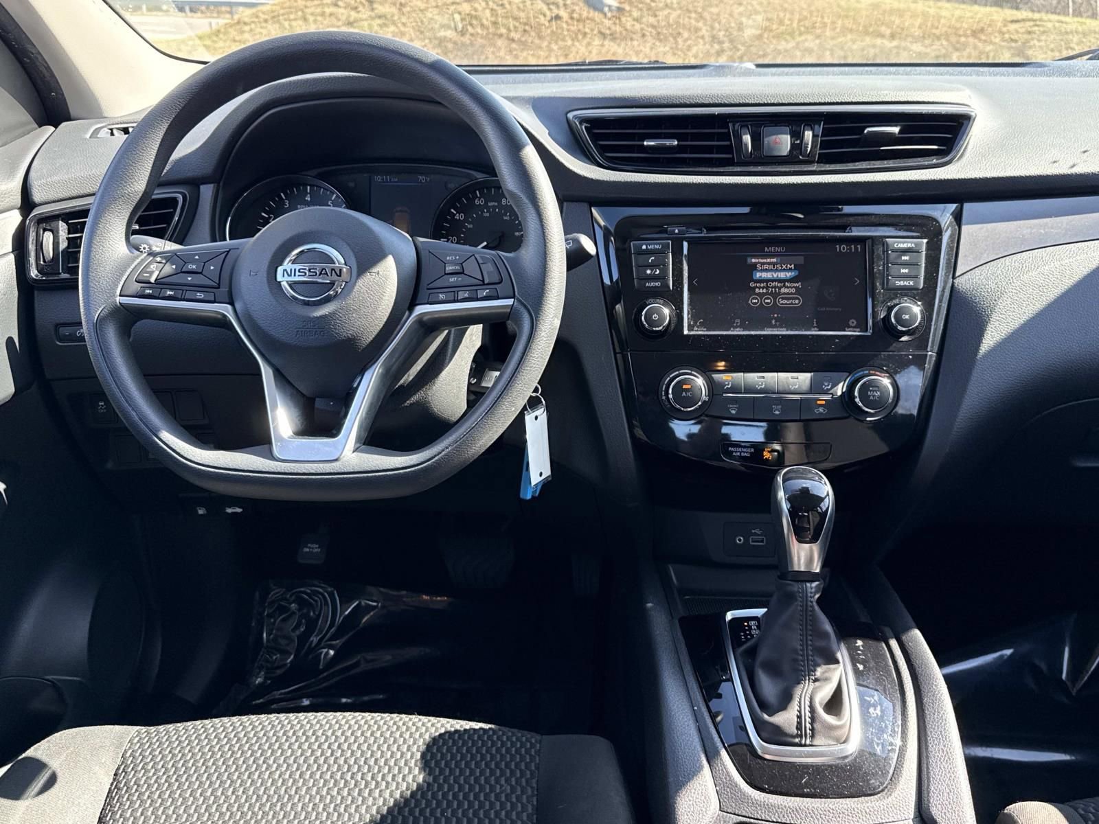 Used 2022 Nissan Rogue Sport S image 9