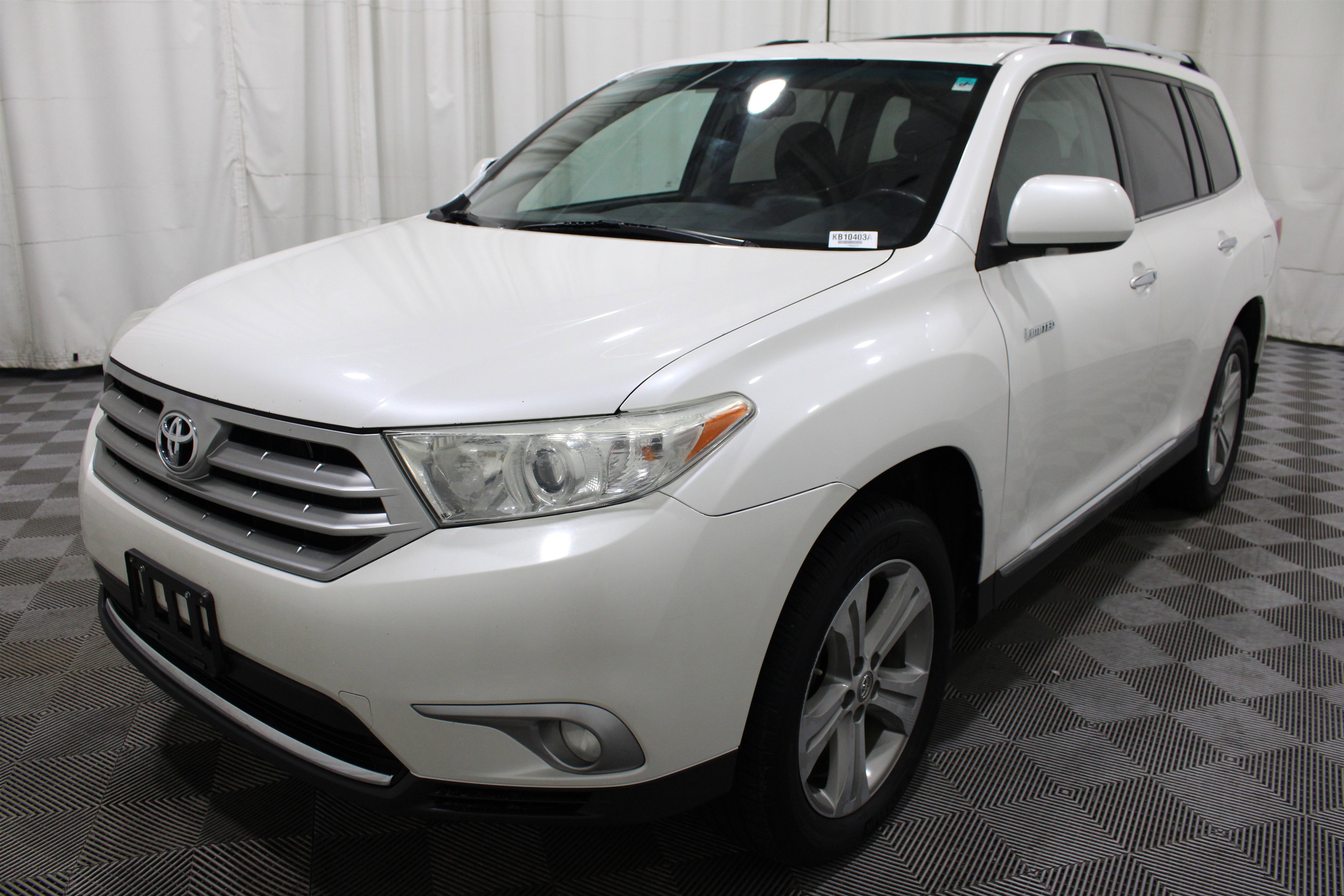 Used 2013 Toyota Highlander Limited AWD/4WD image 33
