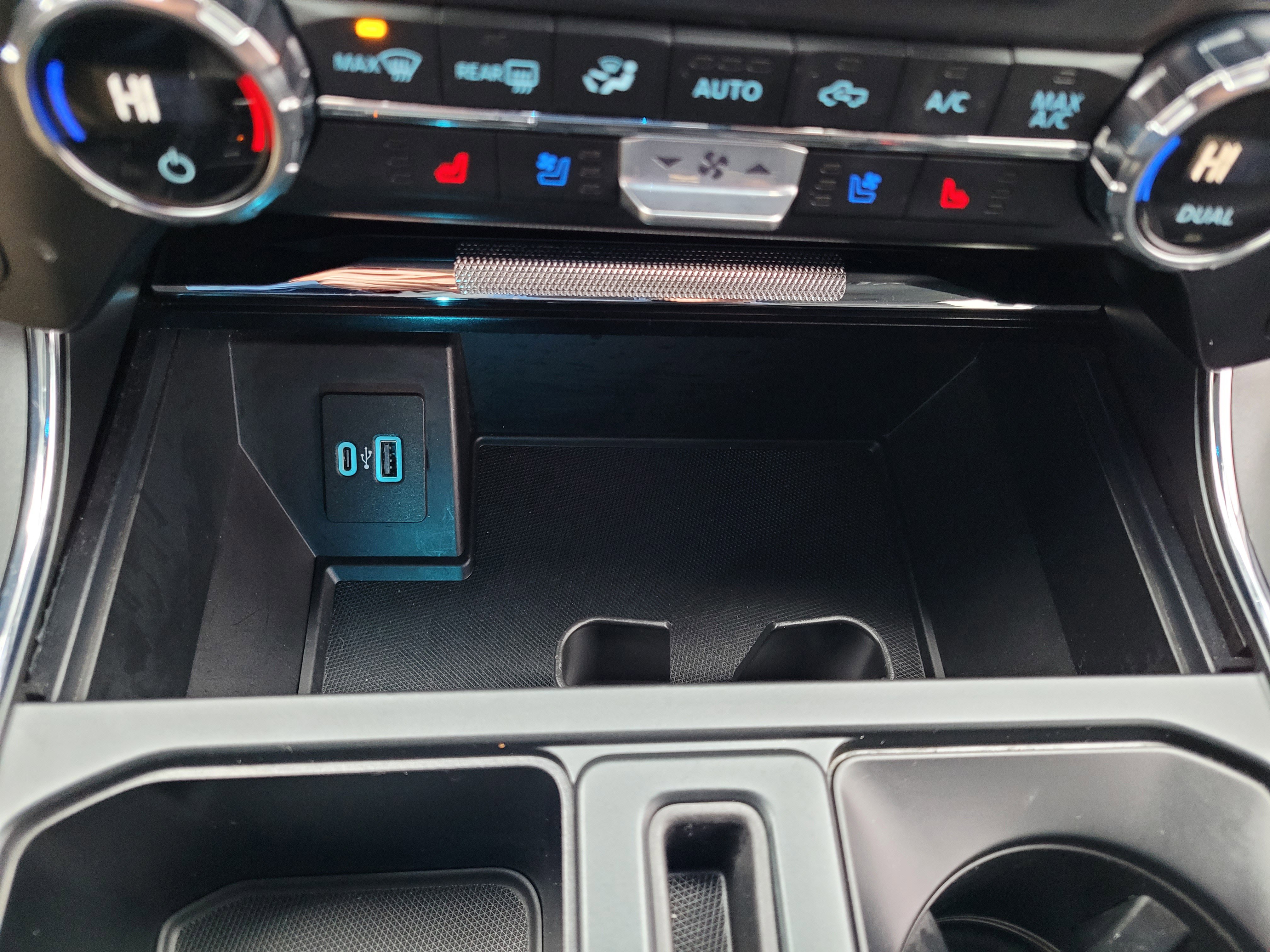 Used 2021 Ford F150 Lariat w/ Trailer Tow Package image 29