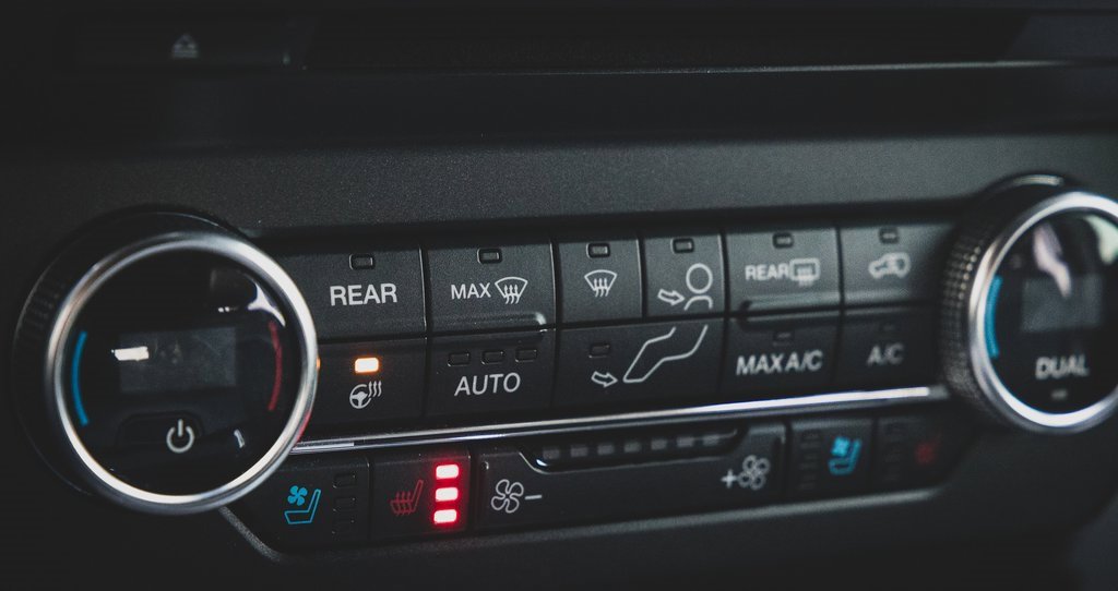 Used 2018 Ford Expedition Limited w/ Driver Assistance Package image 4