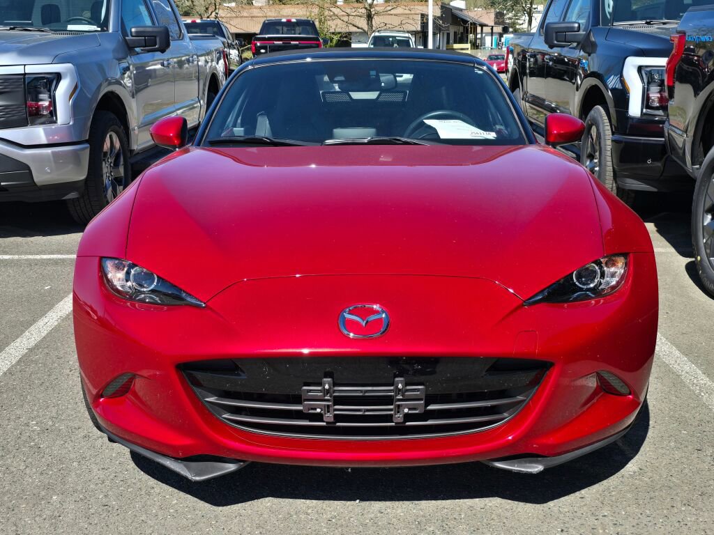 Used 2016 MAZDA MX-5 Miata Grand Touring image 2