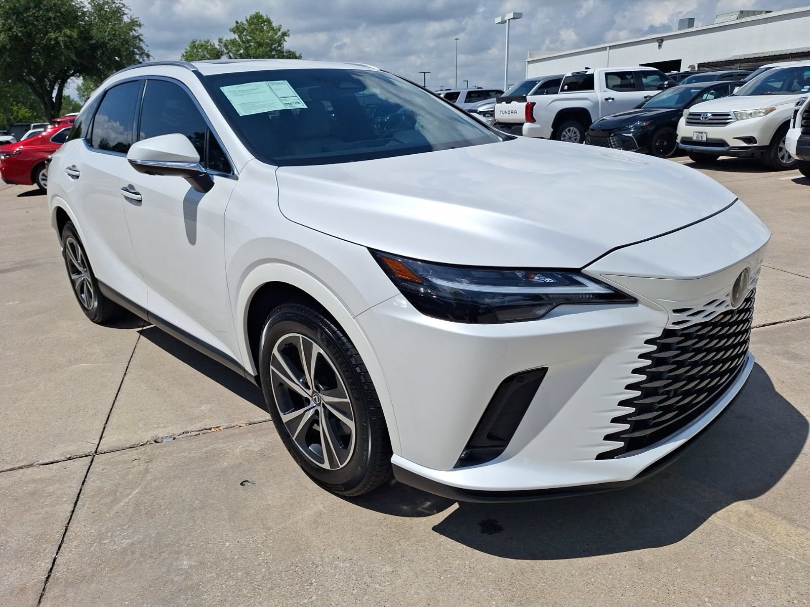 Used 2025 Lexus RX 350 Premium w/ Convenience Package FWD image 8