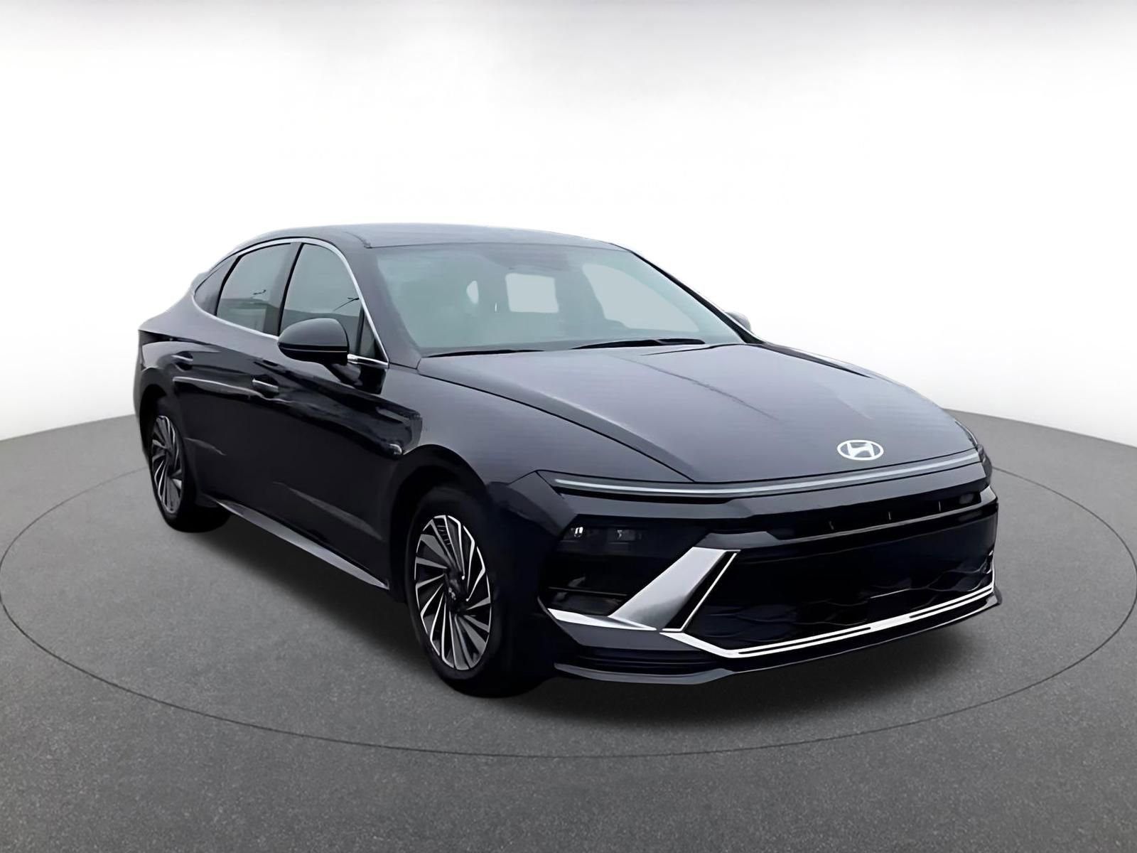 Used 2025 Hyundai Sonata SEL image 3