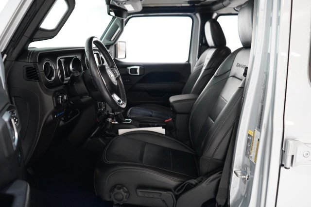Used 2023 Jeep Wrangler Unlimited Sahara w/ Cold Weather Group image 13