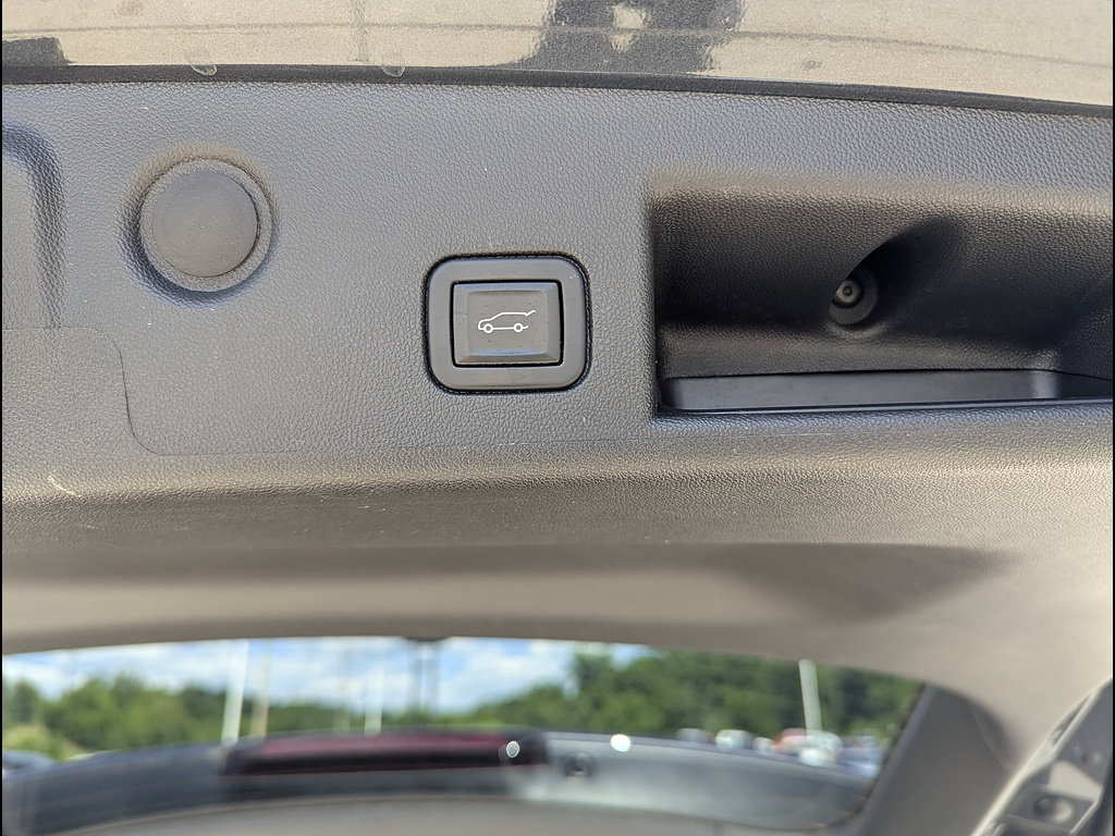 Used 2022 Chevrolet Equinox Premier AWD/4WD image 22