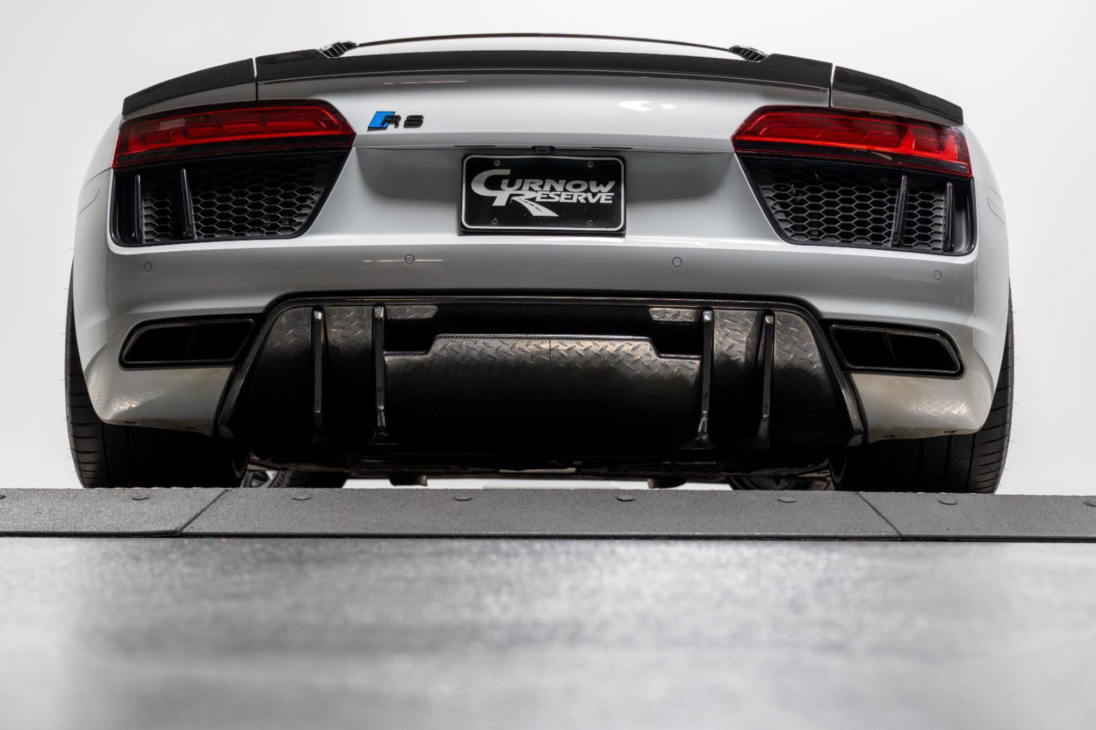 Used 2017 Audi R8 V10 plus w/ Full Leather Package image 37