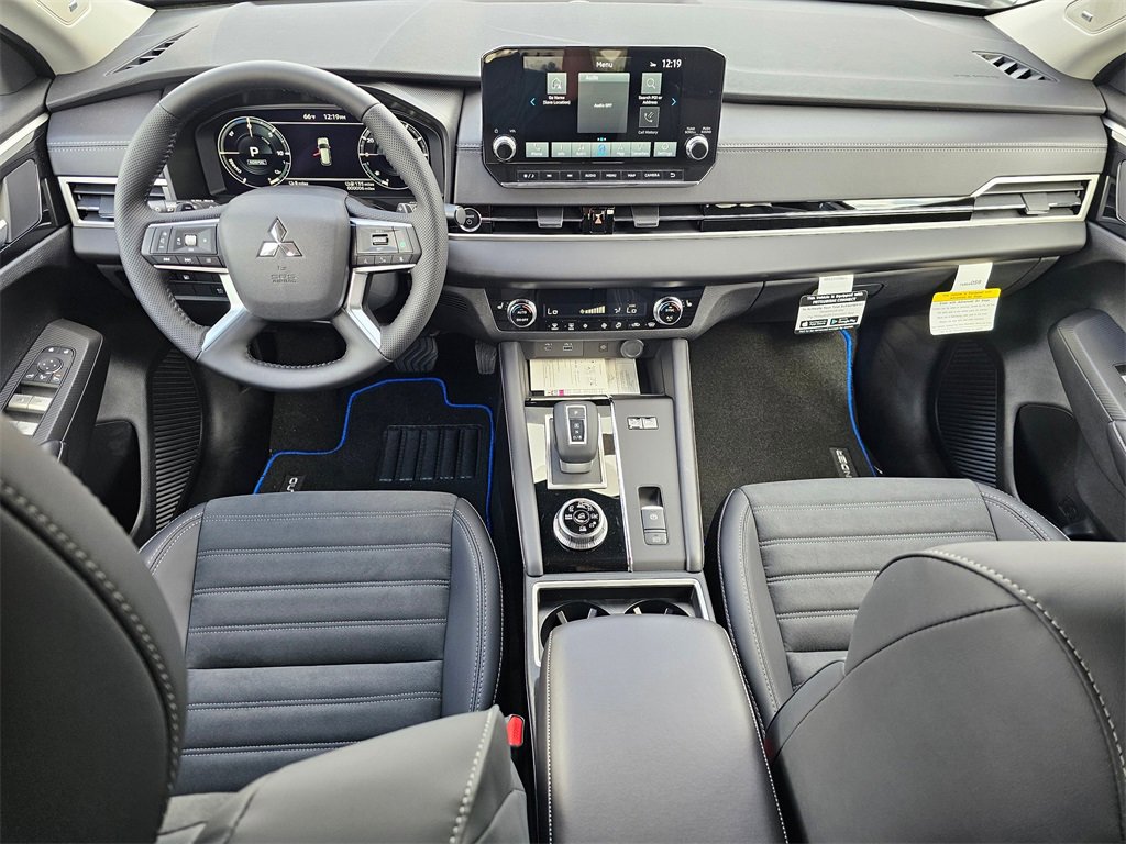 New 2025 Mitsubishi Outlander SE image 10