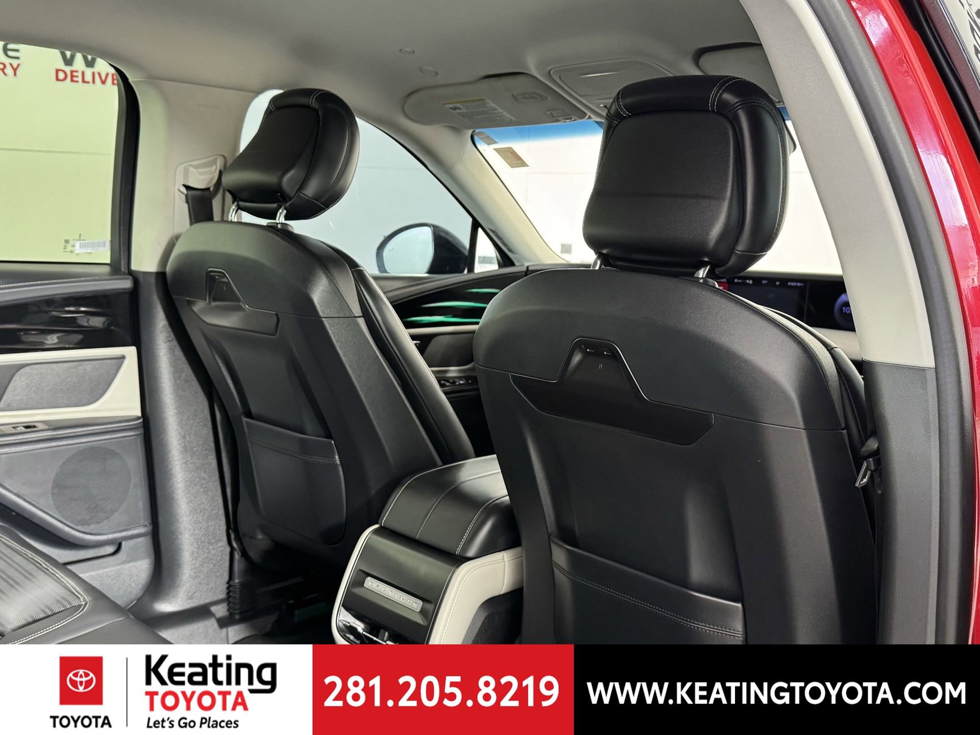 Used 2024 Lincoln Nautilus Reserve image 19