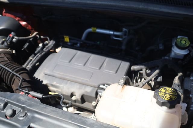 Used 2021 Chevrolet Trax LT w/ LT Convenience Package AWD/4WD image 7