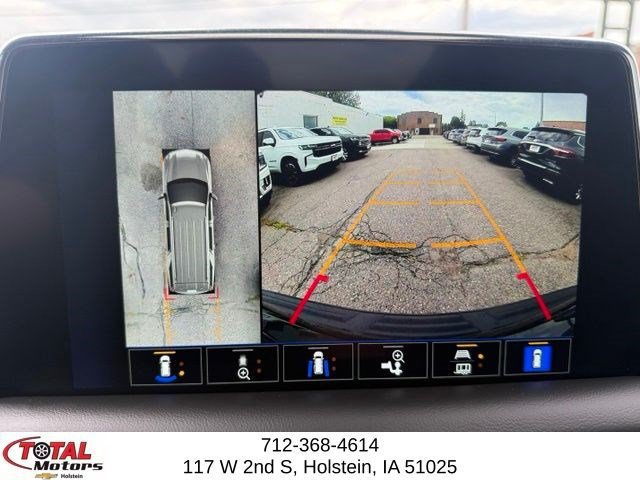 Used 2024 Chevrolet Suburban RST w/ Luxury Package AWD/4WD image 30
