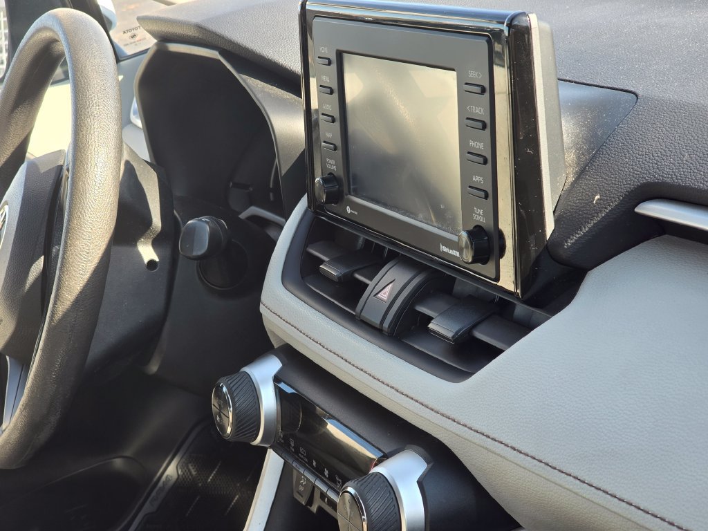 Certified 2022 Toyota RAV4 XLE w/ Convenience Package AWD/4WD image 15