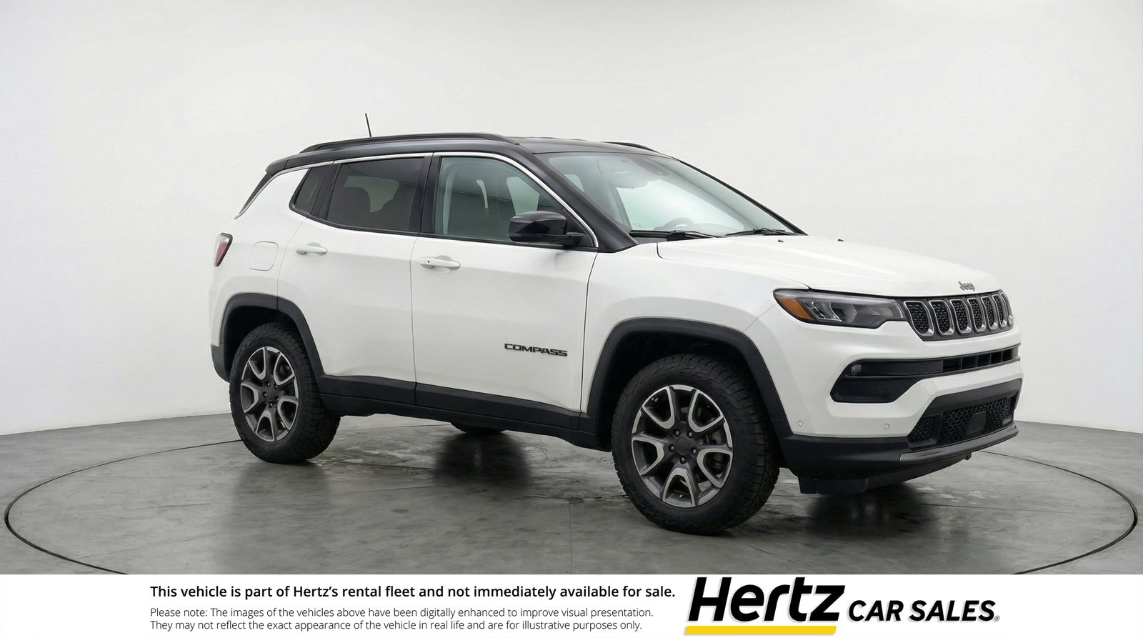 Used 2025 Jeep Compass Trailhawk image 1