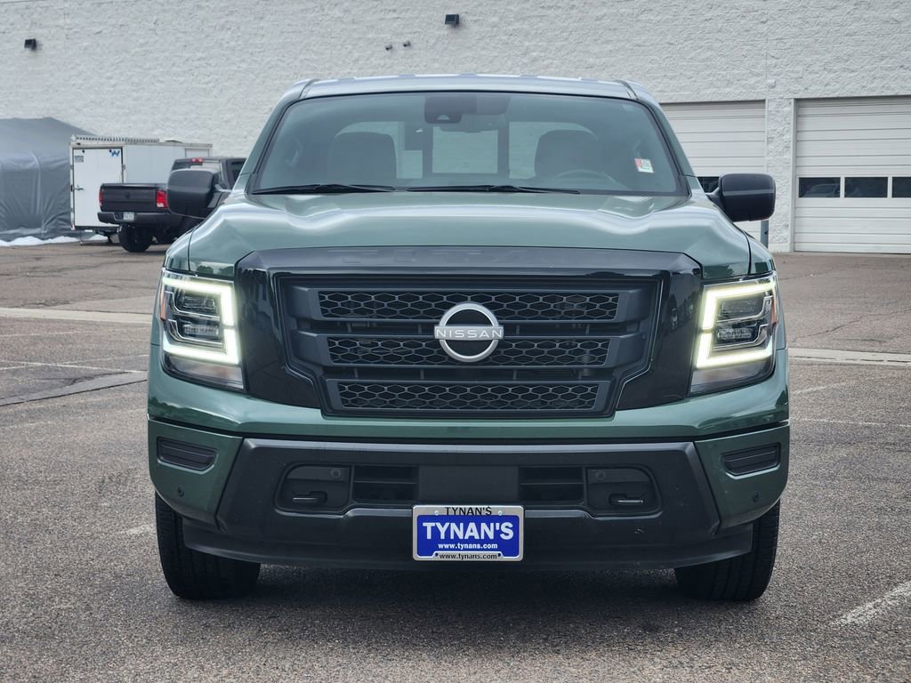 Used 2024 Nissan Titan SV w/ SV Bronze Edition Package image 5