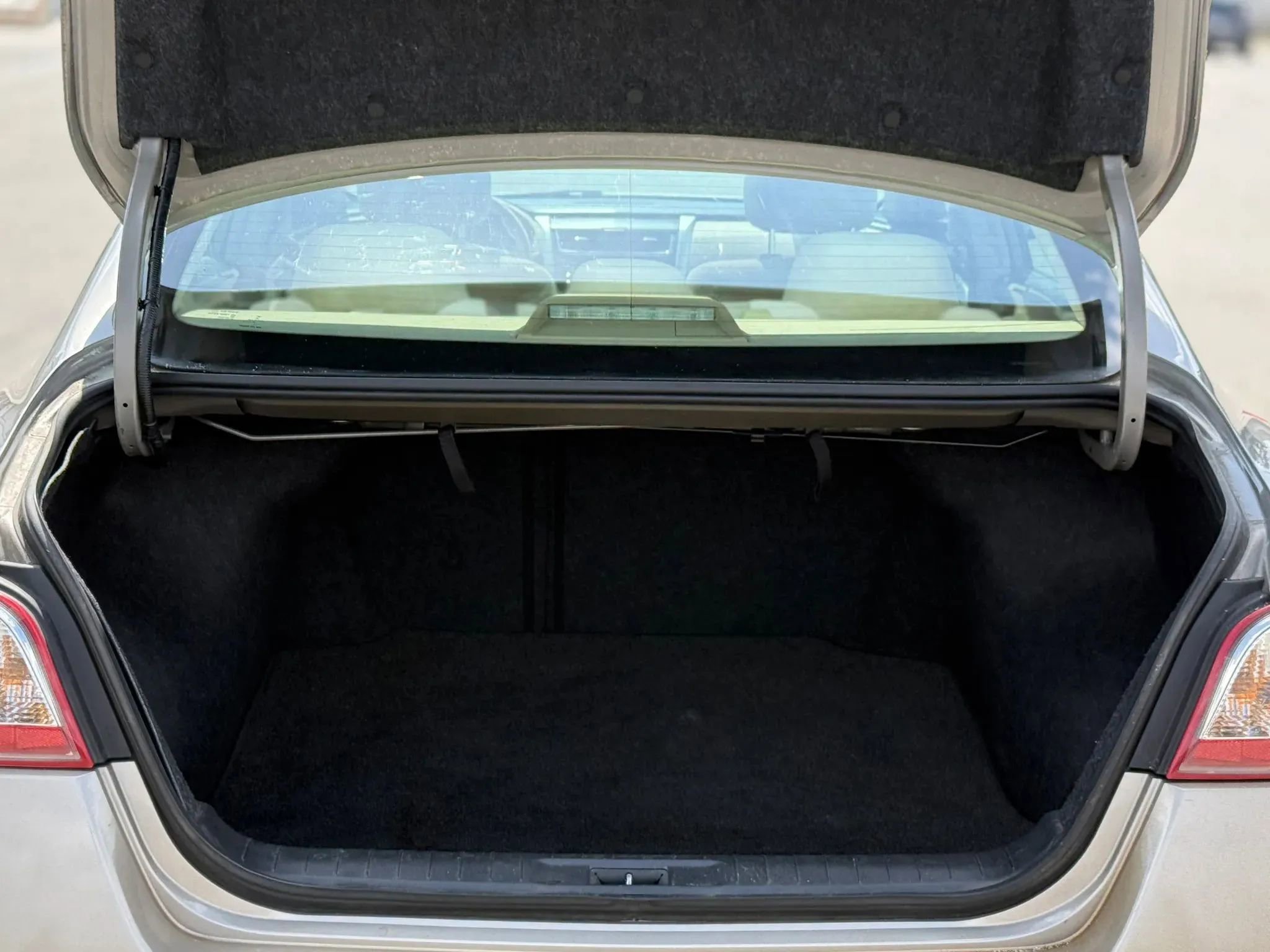 Used 2013 Nissan Altima 2.5 SV w/ 2.5SV Convenience Pkg FWD image 28