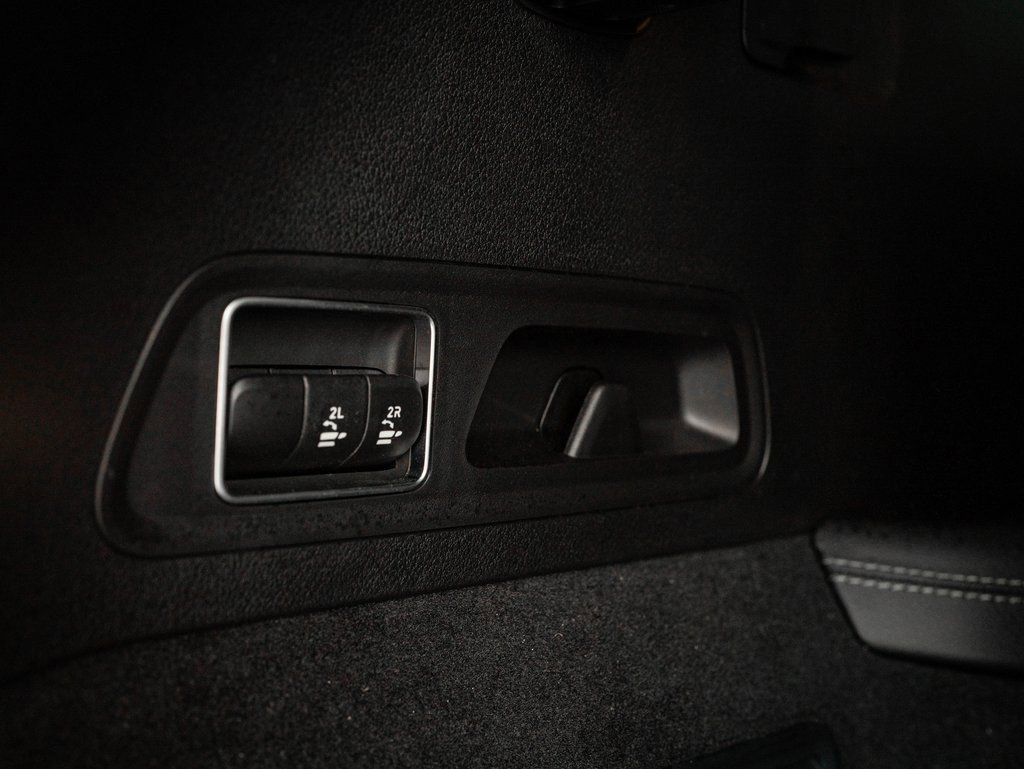 Used 2024 Mercedes-Benz GLS 450 4MATIC image 24