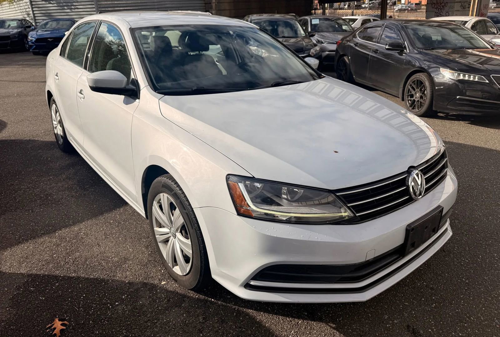 Used 2017 Volkswagen Jetta S image 3
