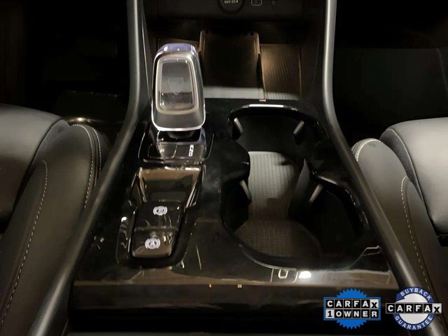 Used 2025 Volvo XC40 B5 Plus image 59