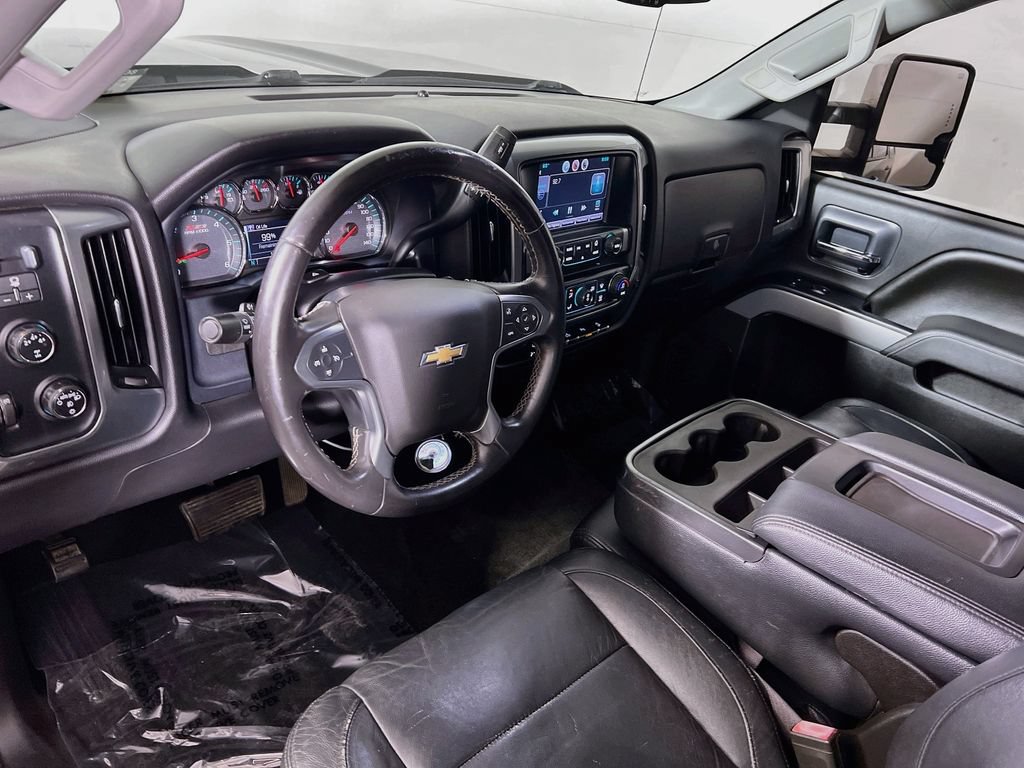 Used 2015 Chevrolet Silverado 2500 LT w/ LT Convenience Package AWD/4WD image 9