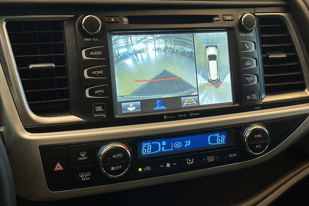 Used 2017 Toyota Highlander Limited Platinum AWD/4WD image 21