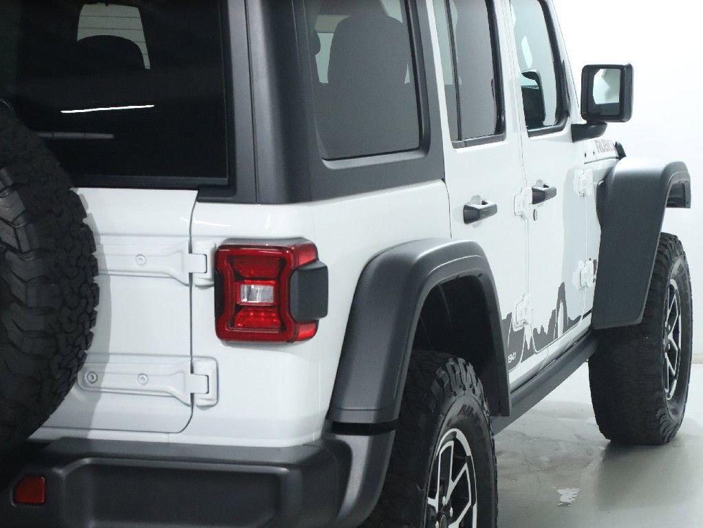 Used 2026 Jeep Wrangler Unlimited Rubicon w/ Technology Group AWD/4WD image 46