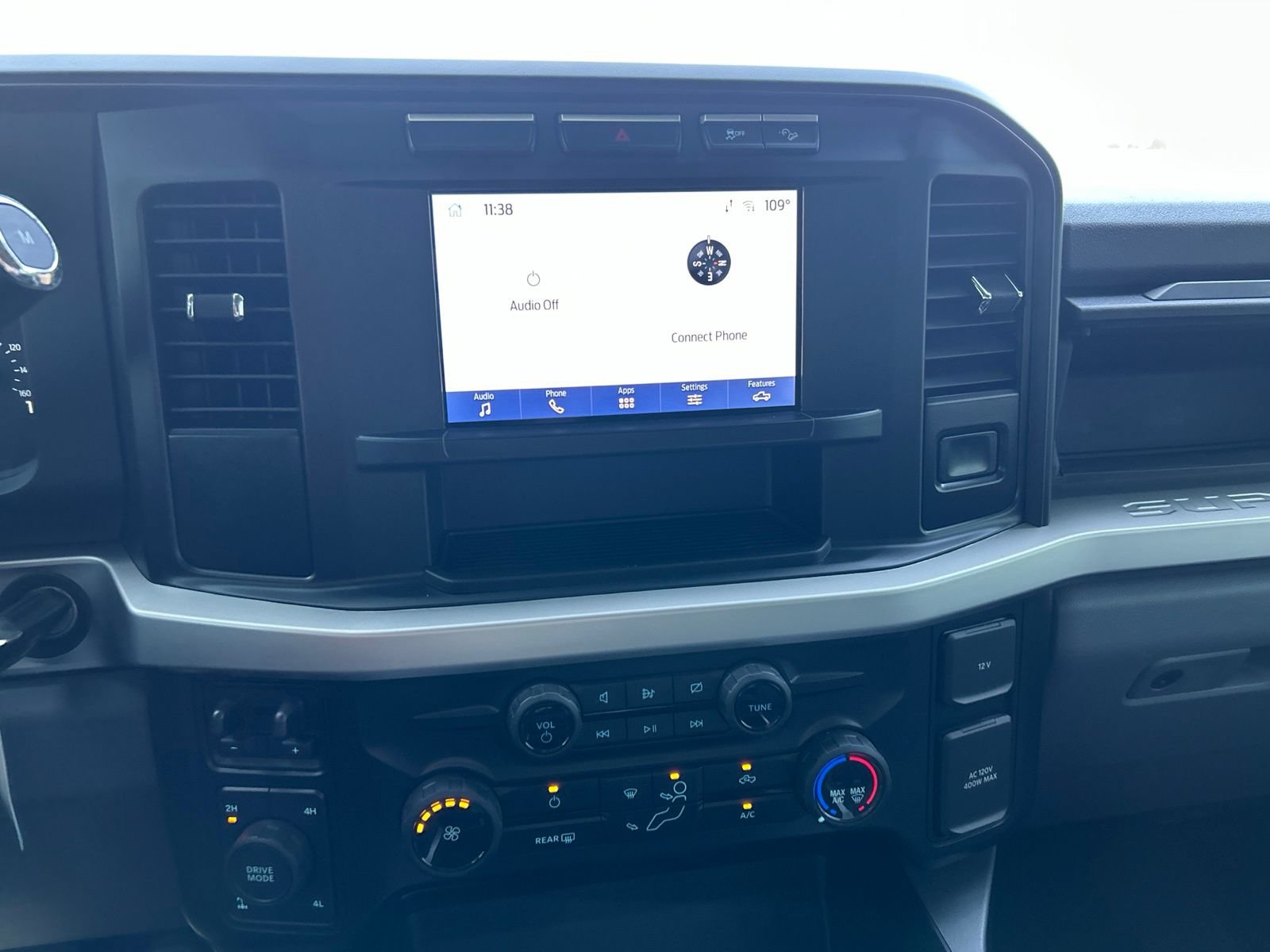 Used 2024 Ford F250 XLT w/ FX4 Off-Road Package AWD/4WD image 17