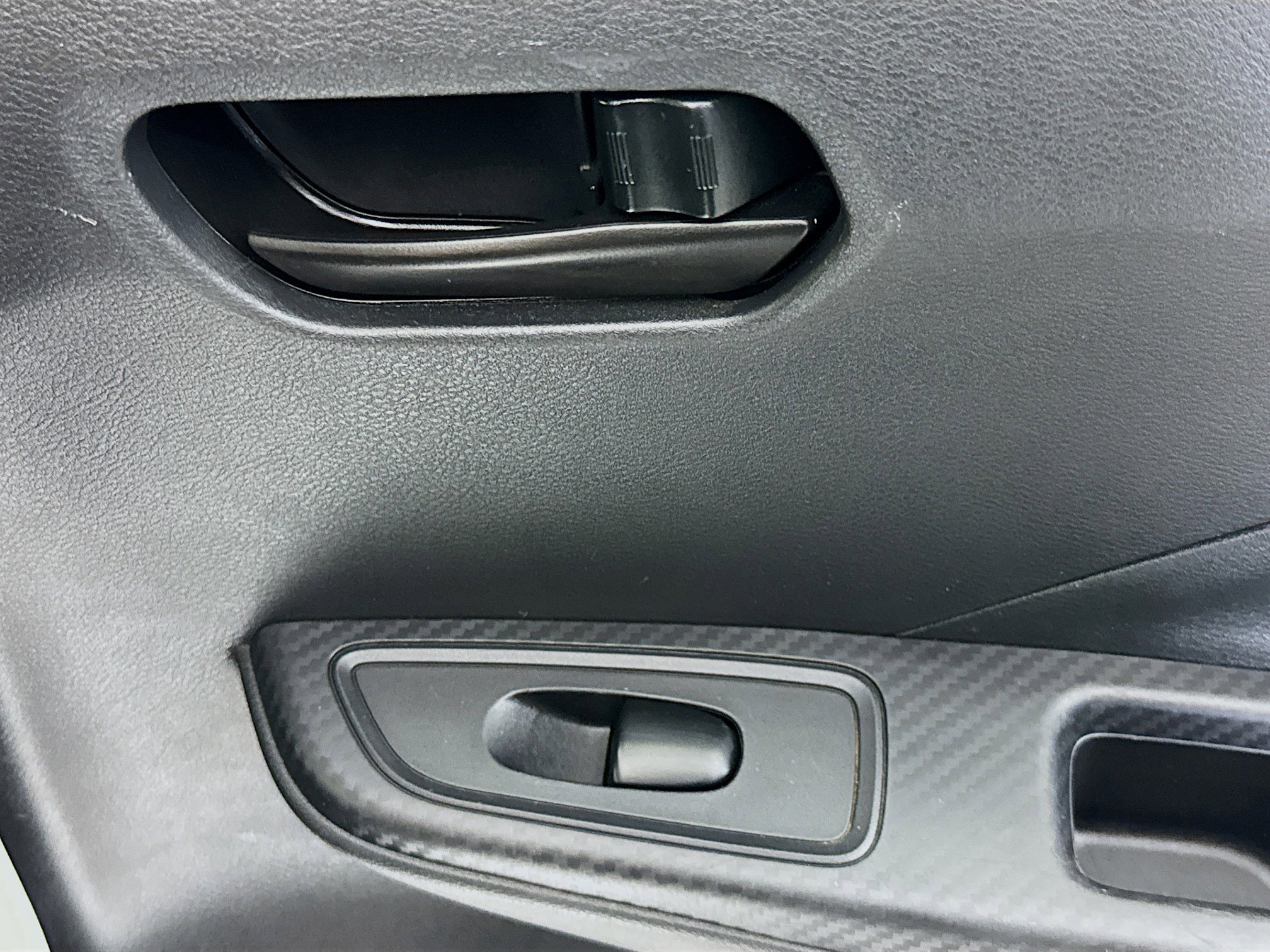 Used 2020 Nissan Versa S FWD image 30