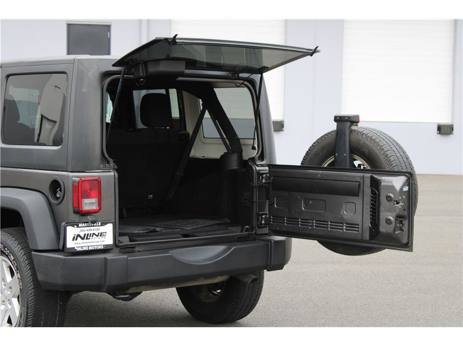 Used 2017 Jeep Wrangler Unlimited Sport w/ Power Convenience Group image 12