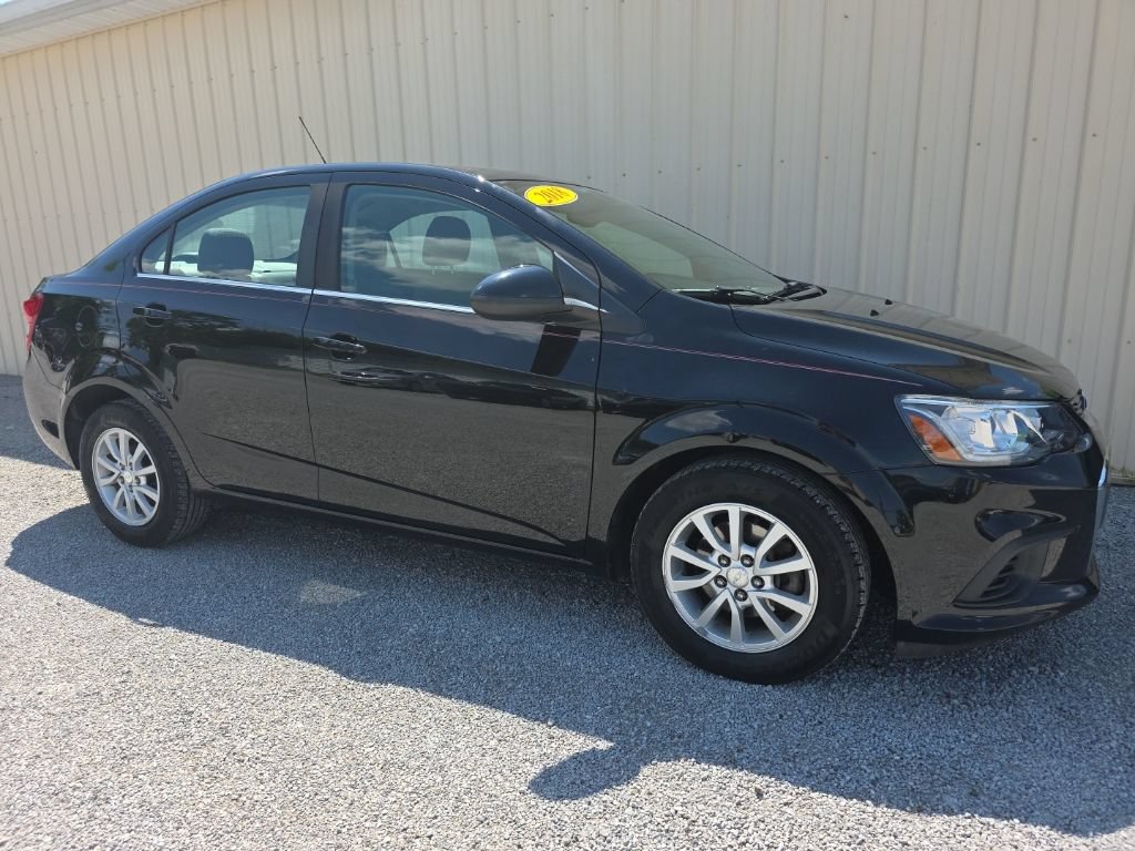 Used 2018 Chevrolet Sonic LT FWD image 4