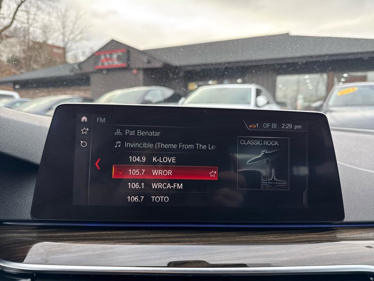 Used 2019 BMW 530i xDrive w/ Convenience Package image 40