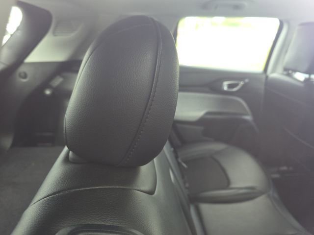 Used 2022 Jeep Compass Latitude image 8