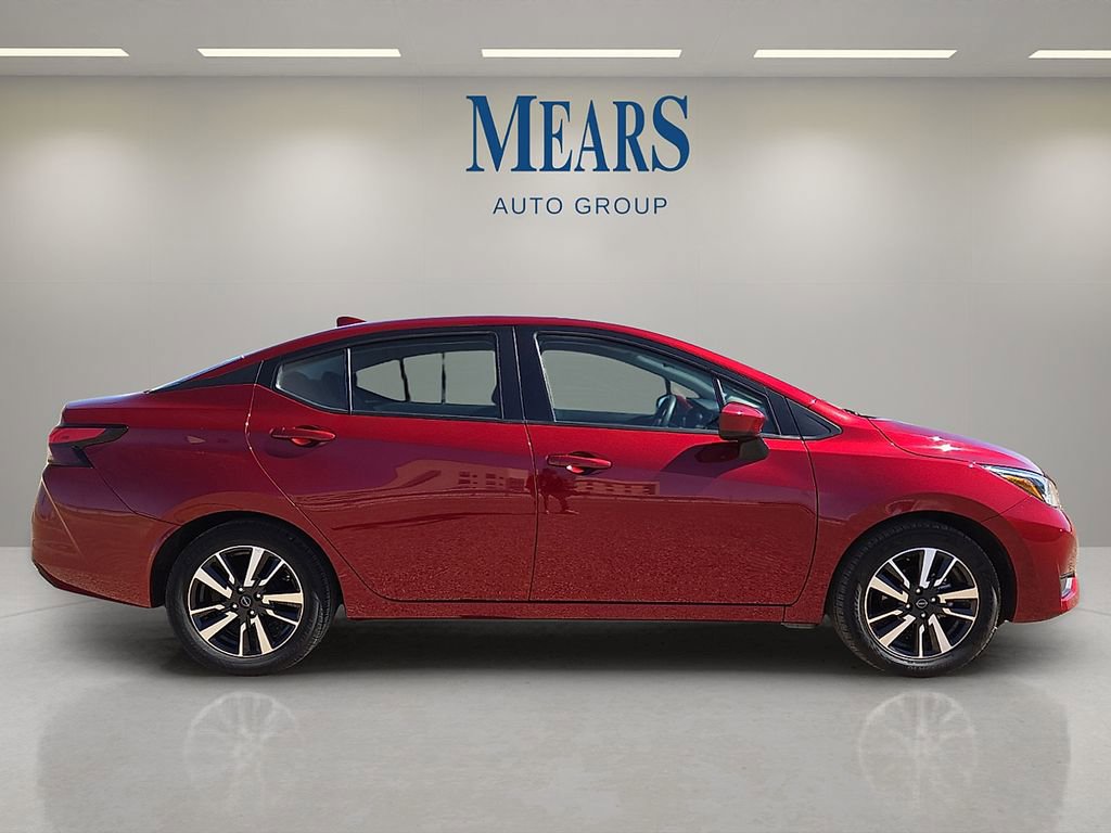 Used 2025 Nissan Versa SV image 6