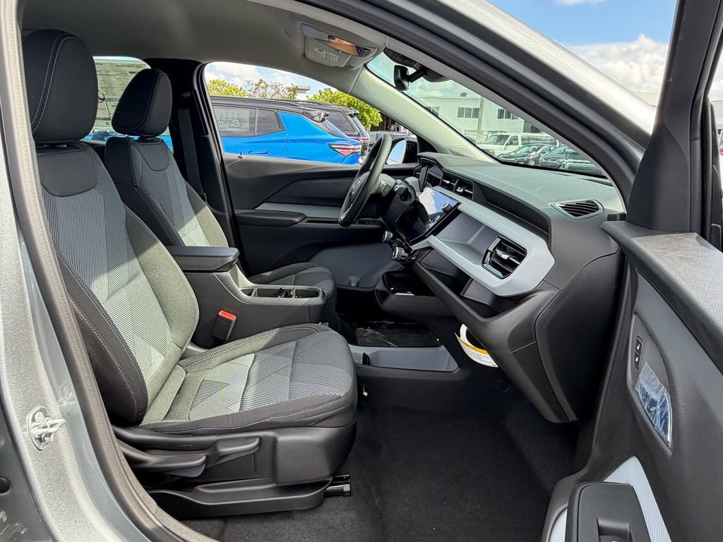 New 2027 Chevrolet Bolt LT w/ Comfort Package FWD image 7