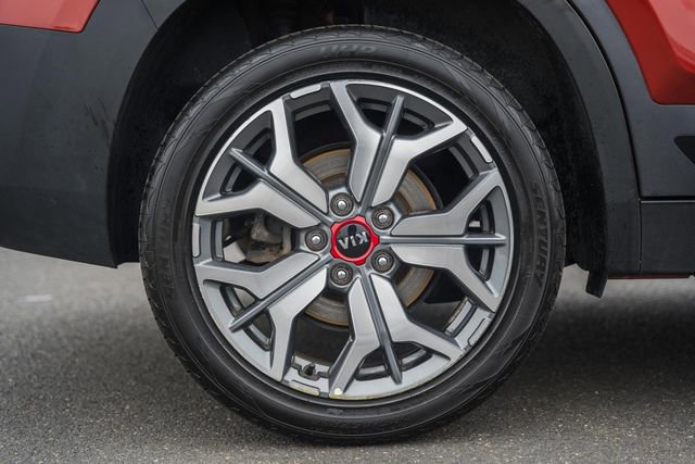 Used 2021 Kia Seltos SX image 17