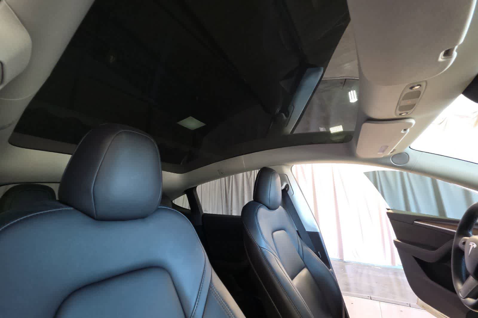 Used 2023 Tesla Model Y Performance AWD/4WD image 19