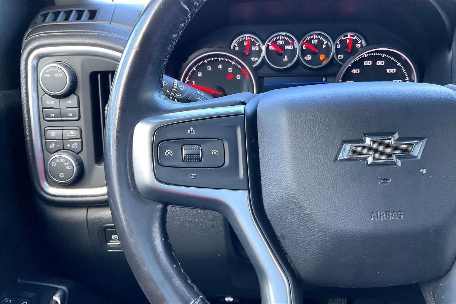 Used 2020 Chevrolet Silverado 1500 LT Trail Boss AWD/4WD image 24
