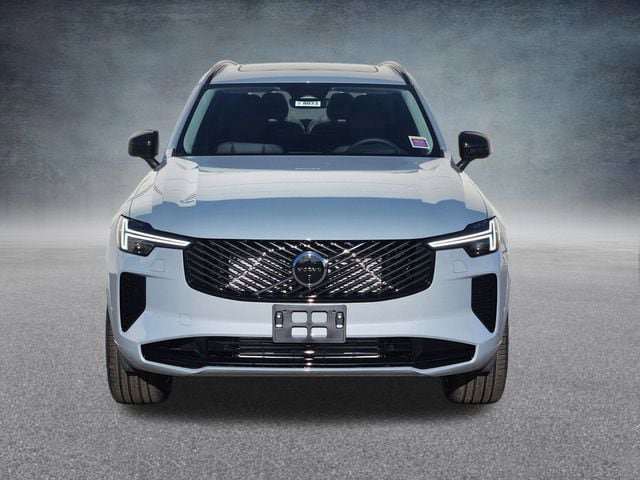 New 2026 Volvo XC90 T8 Ultra w/ Protection Package image 2