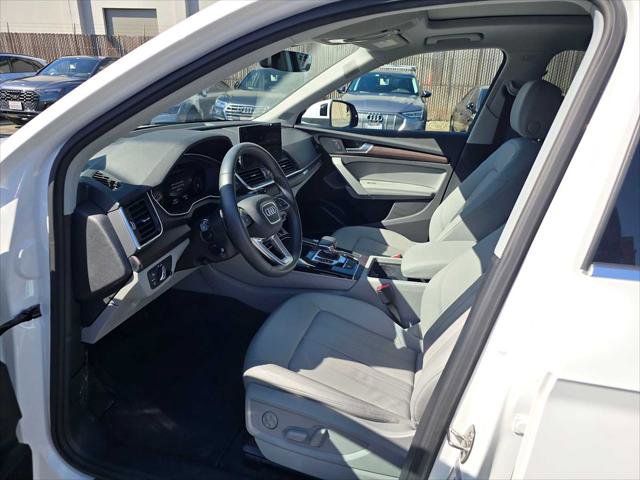 Used 2023 Audi Q5 2.0T Premium Plus w/ Premium Plus Package AWD/4WD image 22