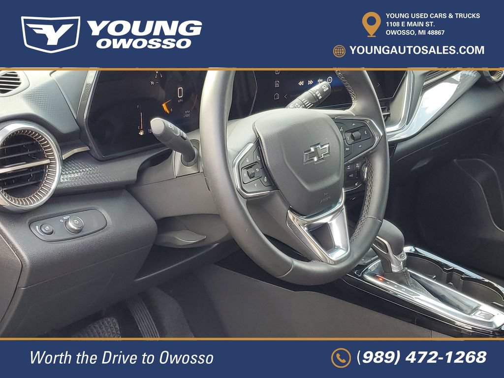 Certified 2025 Chevrolet Trax ACTIV w/ Sunroof Package FWD image 10