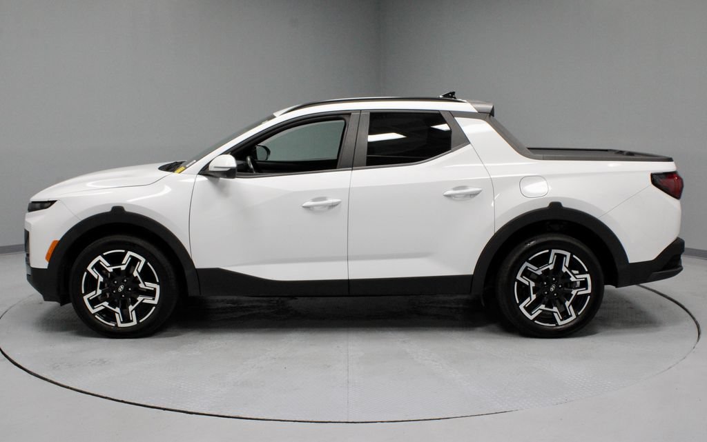Used 2025 Hyundai Santa Cruz Limited AWD/4WD image 9