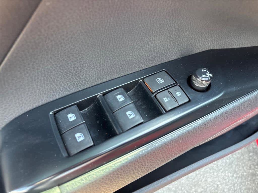 Used 2019 Toyota Camry SE w/ Audio Package FWD image 21