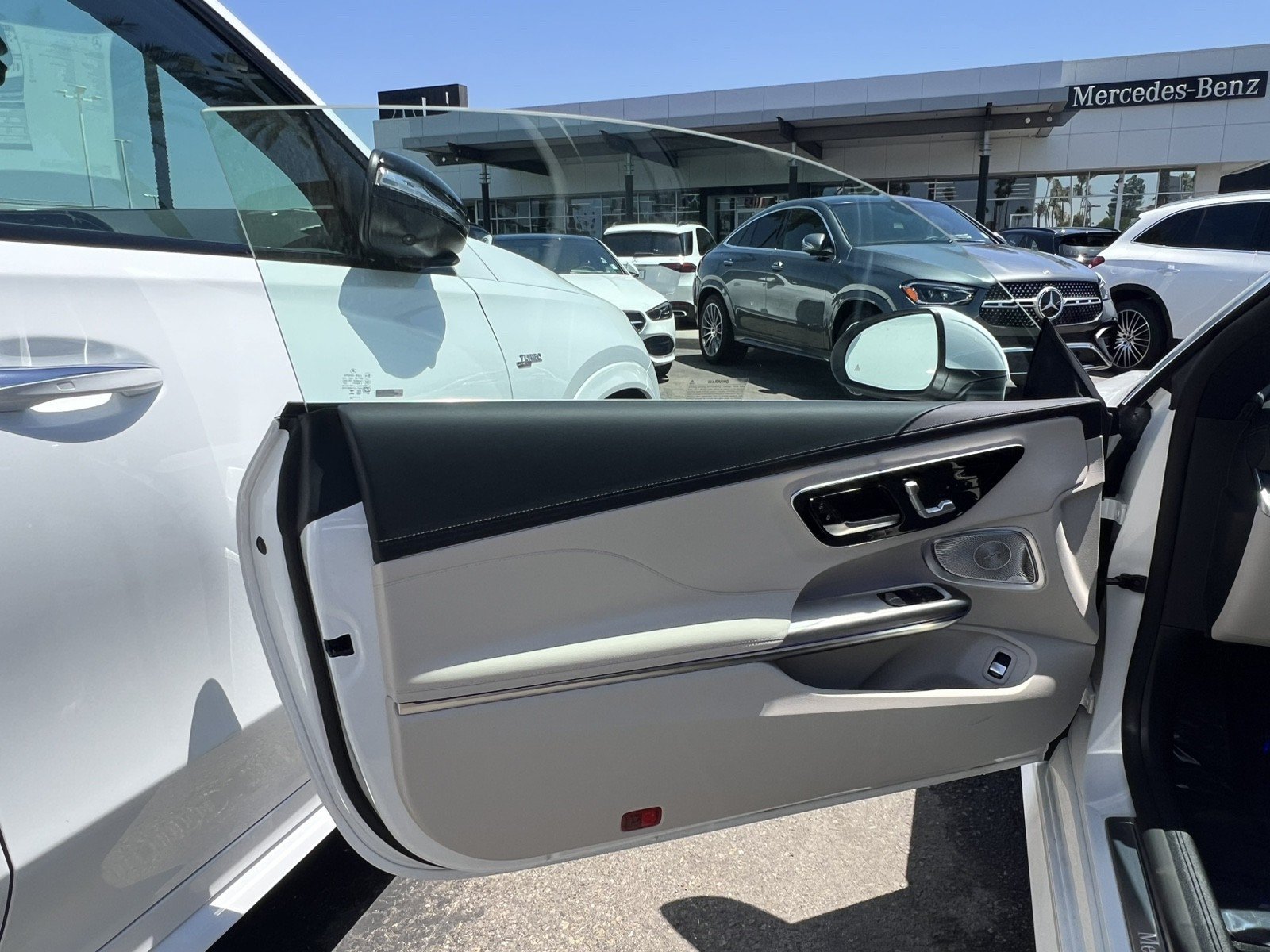 New 2026 Mercedes-Benz CLE 300 4MATIC Coupe image 10
