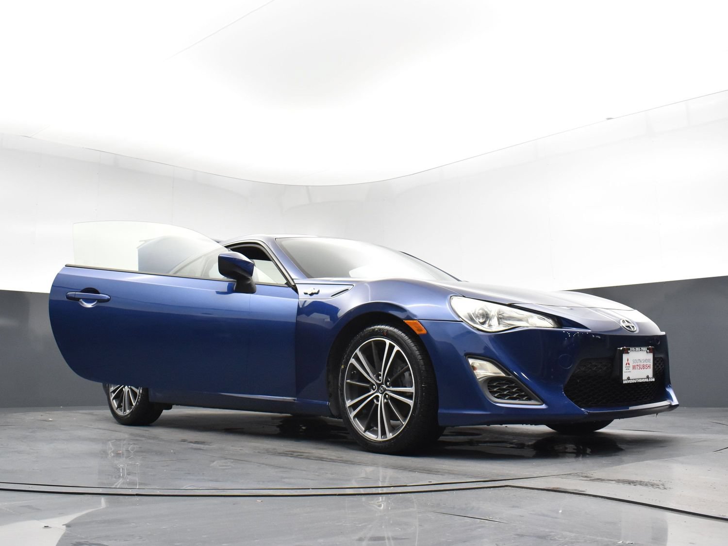 Used 2015 Scion FR-S RWD image 25