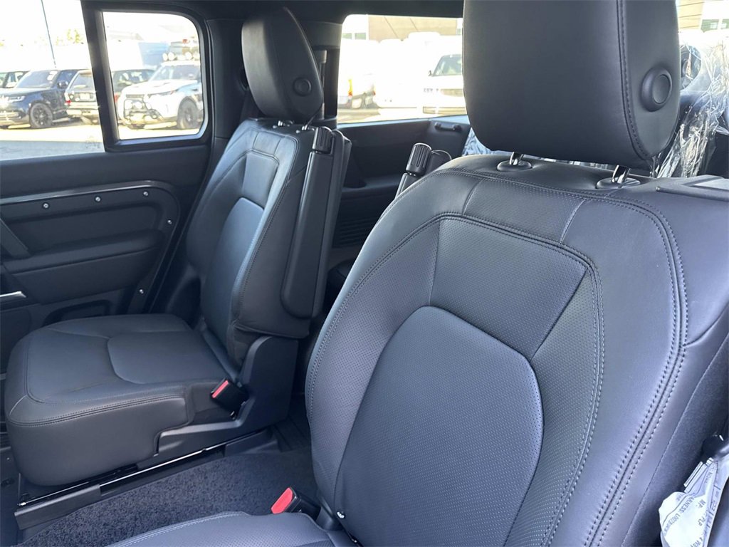 New 2025 Land Rover Defender 130 S image 13